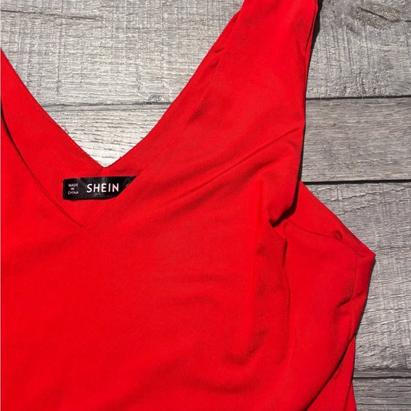 Red SHEIN Crop Tank Top - Picture 2 of 4